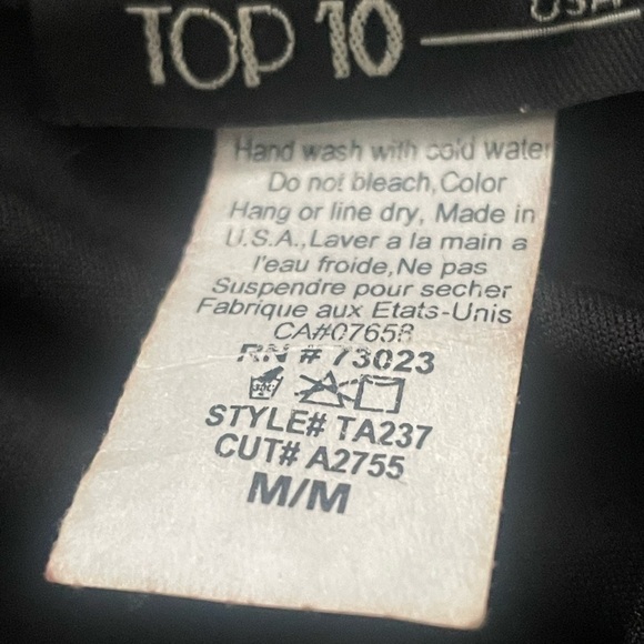 Elegant Black Asymmetrical top  size medium - Picture 5 of 6